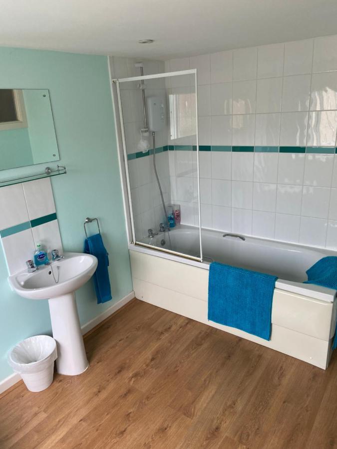Cosy 3-Bedroom House, Stones Throw To Beach Weymouth Dış mekan fotoğraf